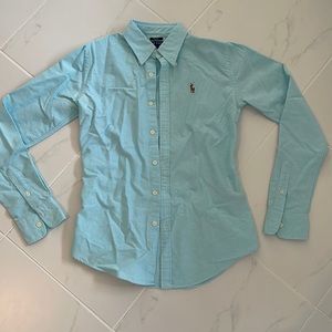 Ralph Lauren women’s size 2 slim fit shirt